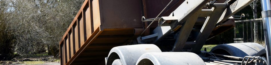 Roll On/Roll Off Skips vs. Traditional Skips: Choosing the Right Option for Your Project